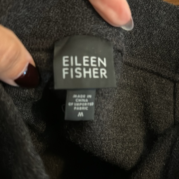 Eileen Fisher 100% wool pencil skirt. Size M - Picture 2 of 2